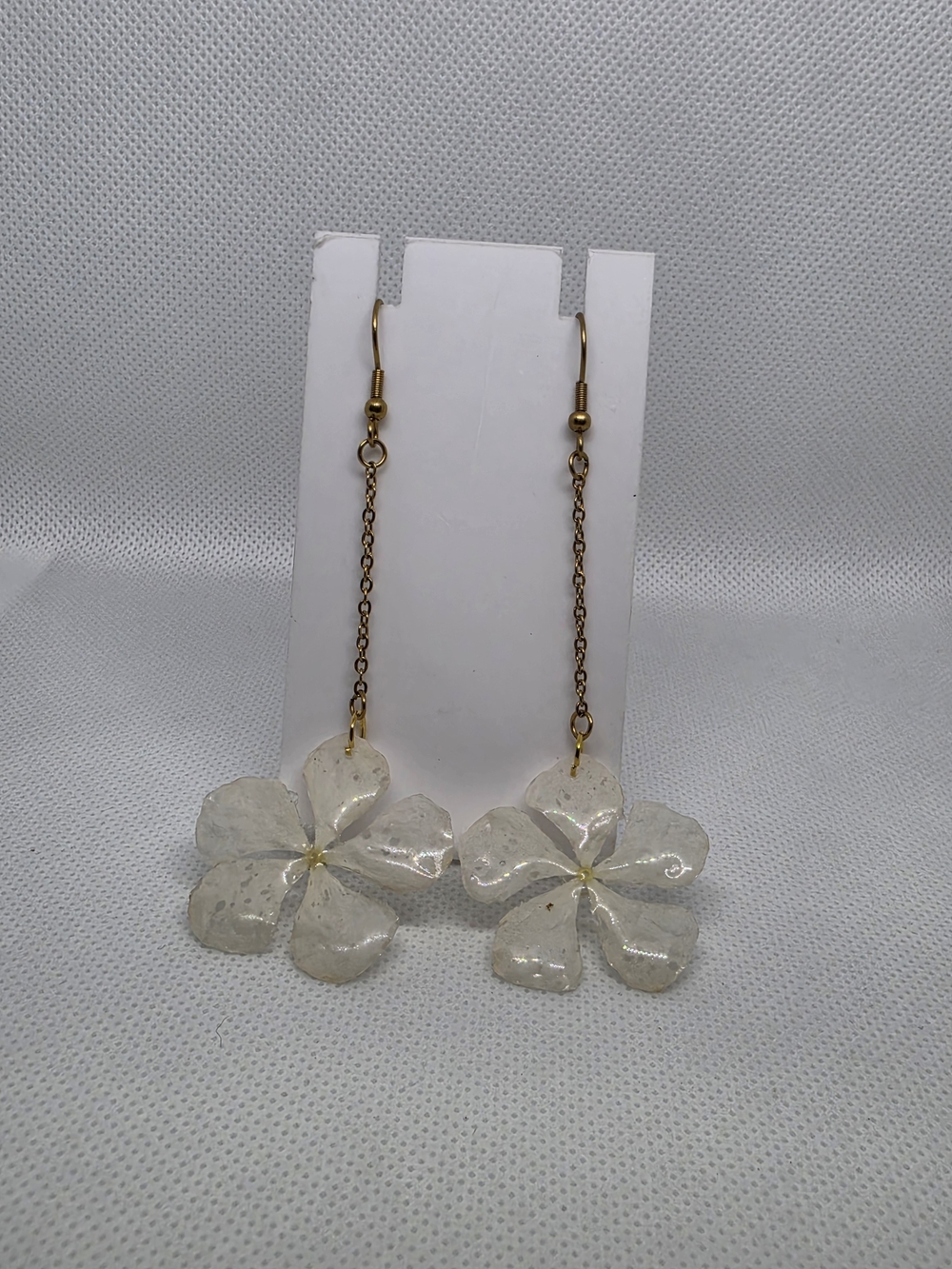 Gold Chain Drop Earrings with White Flower Pendants